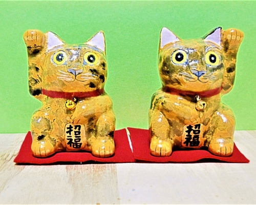 猫　ねこ　招き猫　置物　作家さん 2匹の錆猫の招き猫（中）置物＃39（紙粘土と新聞紙） その他置物