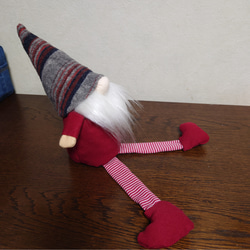 NO.12 赤デニムリメイク サンタクロースの人形　赤デニム&グレー裏起毛ボーダー 8枚目の画像