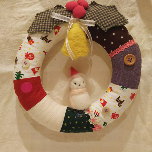 パッチワーク　クリスマス　壁掛け収納ポケット　MANYさんの作品 壁掛け収納】パッチワークの3段ウォールポケット☆超早割祭2023