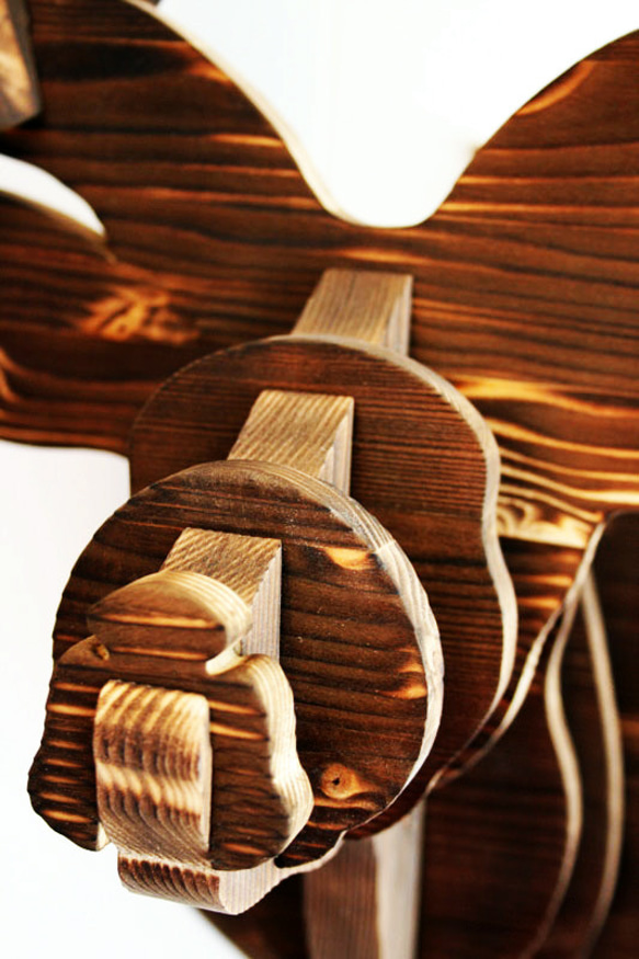 Hunting trophy MI-MI-MOKO(ミーミーモコ) 木製ハンティングトロフィー クーズー 壁掛けオブジェ 2枚目の画像