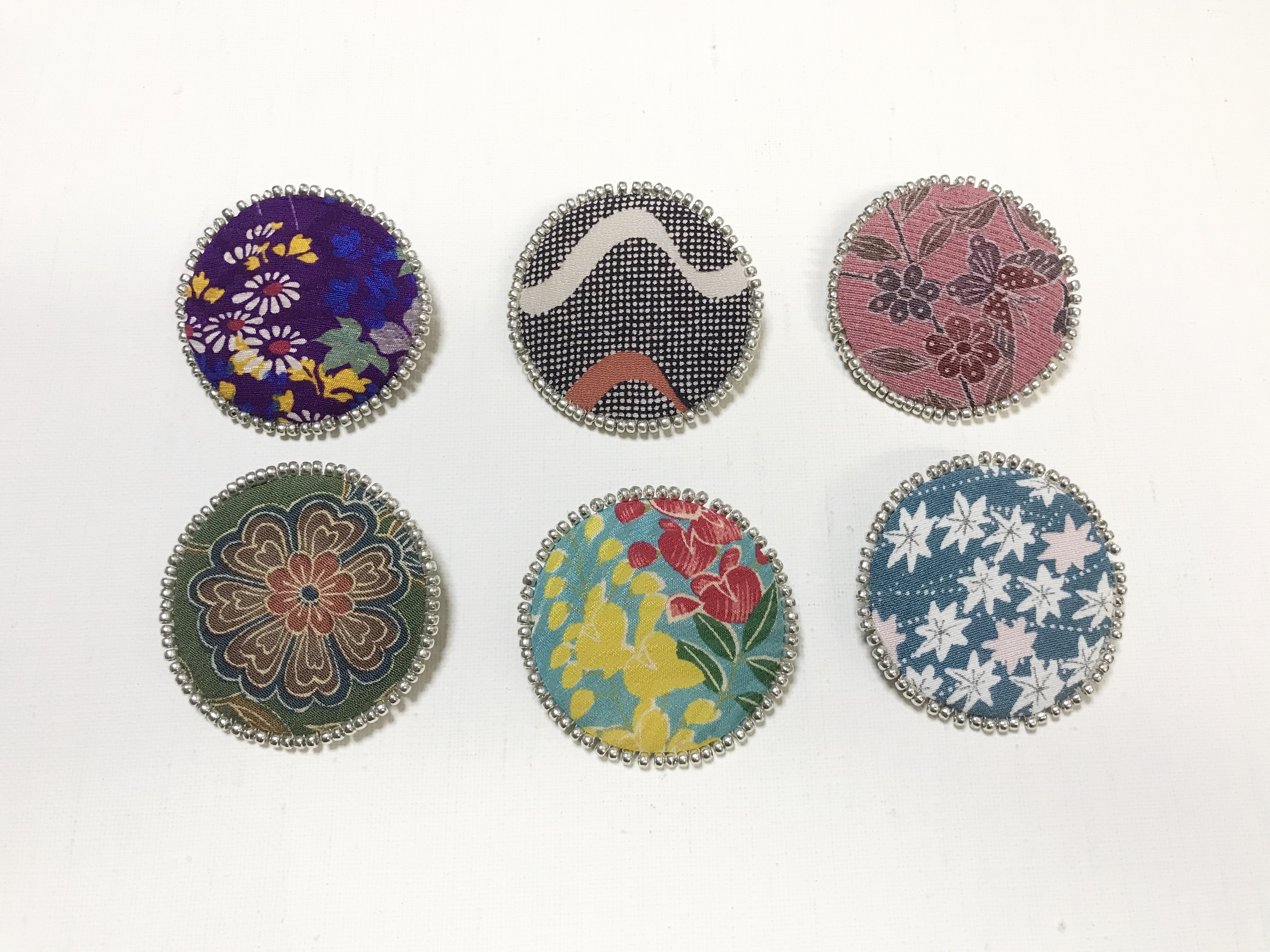 【vintage】多様なデザインのブローチセット　130点以上　まとめ売り