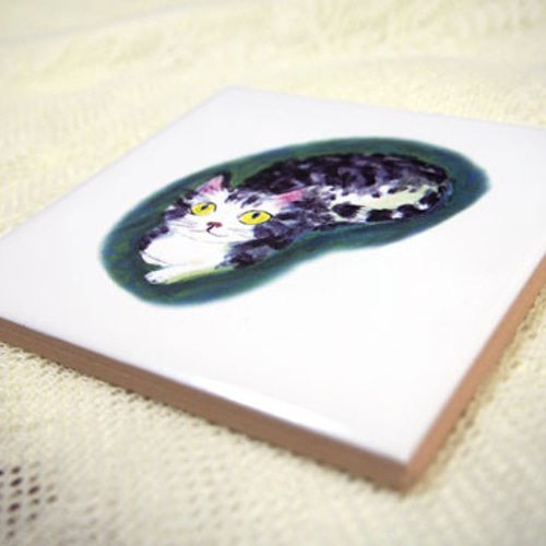 猫の絵、ものタイルに猫の絵を描いています。 モノクロで絵を描く【墨絵】ネコとビール - YouTube