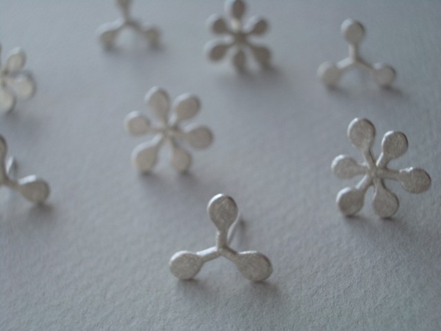 27．Espora 3 ほうし３　ピアス