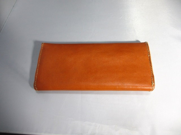 オレンジ色の長財布 5枚目の画像