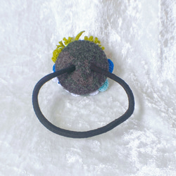 ビオラの寄せ植え風　ヘアゴム（ブルー系） 4枚目の画像