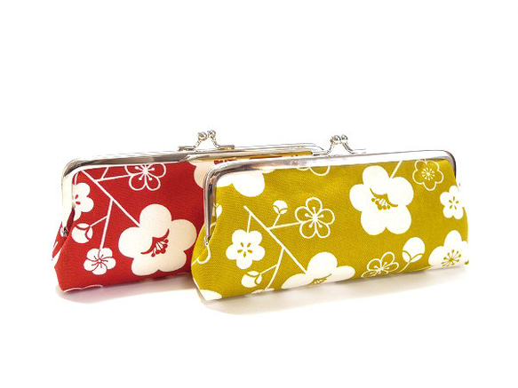 【受注製作】がま口 ペンケース 梅 花柄 眼鏡ケース 1枚目の画像