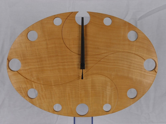無垢の木の電波掛け時計　とち　００３７　　 1枚目の画像