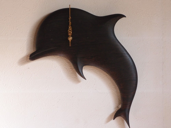 無垢の木の電波掛け時計　ウエンジ　イルカ　００２６ 木材 PET1361372940(10498円)