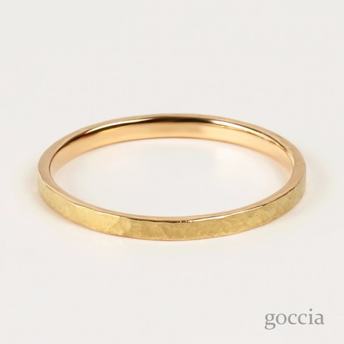 華奢なリング、K18ゴールド、ハンマー仕上げ （Adrable) 指輪・リング