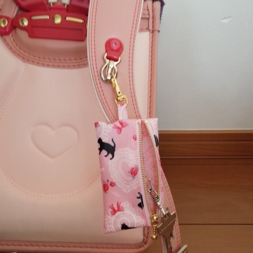 リバティ ラミネート リール式キーケース　ネビュリー・ピンク ランドセルに付けられる♪リールキーケース☆リバティ・ベッツィ