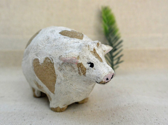ウシ ハート柄の牛（A) 来年の干支 牛年 うし オーブン陶芸 干支の