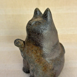 招き猫　お庭や玄関に！　ねこの置き物　ぷっくり癒しネコ　渋めカラー　手作り陶芸　陶器の置物 5枚目の画像