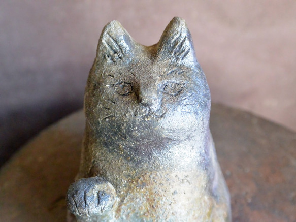 招き猫　お庭や玄関に！　ねこの置き物　ぷっくり癒しネコ　渋めカラー　手作り陶芸　陶器の置物 9枚目の画像