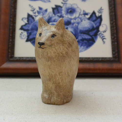 オオカミ 狼の置き物 微笑みタイプ オーブン陶芸 おおかみお座り イヌ