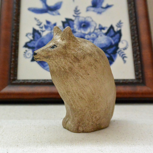 オオカミ 狼の置き物 微笑みタイプ オーブン陶芸 おおかみお座り イヌ