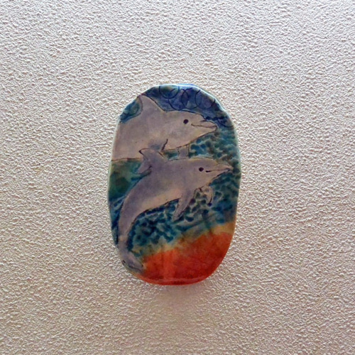 イルカの陶板 イルカ二頭の小さな壁掛け（A） 海の生き物 インテリア