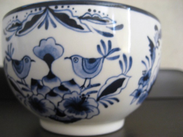 陶器の絵付 南国柄　ブルー　鳥と植物のカップ 9枚目の画像