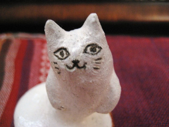 オーブン陶芸　餅の妖精（？）　猫顔　ネコ餅 6枚目の画像