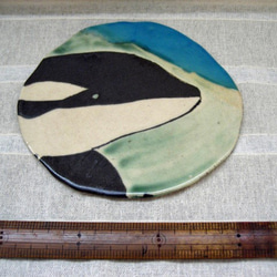 シャチ！　横顔　15~17cmのプレート飾り　インテリア　手作り陶器　陶芸　オルカ柄 3枚目の画像