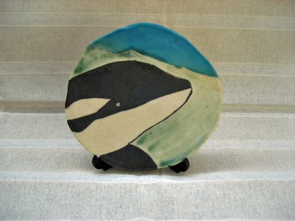 シャチ！　横顔　15~17cmのプレート飾り　インテリア　手作り陶器　陶芸　オルカ柄 4枚目の画像