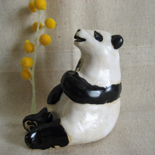 【美品】パンダ　陶器　レトロ　置物　インテリア　工芸品　美術品　A1065 パンダの置物 陶器 茶寵 手作り オブジェ かわいい とら 縁起物 工芸品