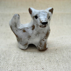 シロワンコ　白い犬の陶器の置物　小さいイヌの置物 3枚目の画像