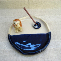 ミニフクロウとミニお香立て　ブルー　陶器　陶芸作品　鳥・ふくろう　置き物 3枚目の画像