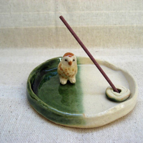 ミニフクロウとミニお香立て 緑 陶器 陶芸作品 鳥・ふくろう