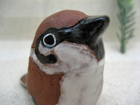 ワイルドスズメの置物　B　手作り陶器　ちょっとかわいい　鳥　陶芸 4枚目の画像