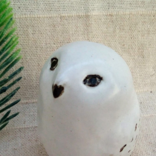 白いフクロウ おすまし白ふくろう 鳥 手作り陶芸 陶器の置物 白いフクロウ おすまし白ふくろう 鳥 手作り陶芸 陶器の置物