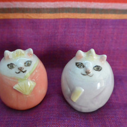＊goma様専用のお品＊ひな人形　猫のお雛様　タマゴ形ネコ　淡いシックな色のお着物②　手作り陶器・陶芸　ねこの置き物 1枚目の画像