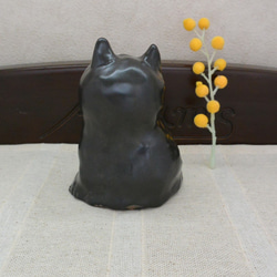 白黒ハッキリ猫　北欧風　白猫かつ黒猫　ねこ　手作り陶芸　陶器の置物 7枚目の画像