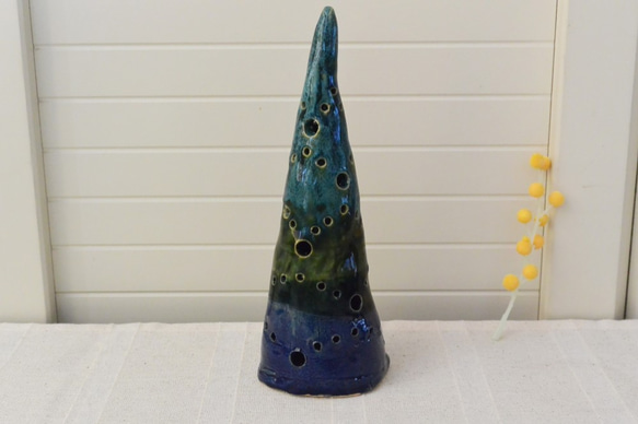陶器　ツリー　木　ブルーとグリーンのtree　クリスマスにも普段のインテリアにも　陶芸作品 3枚目の画像