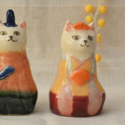 ひな人形　ネコのお雛様　白猫　カラフルおひなさま　手作り陶器・陶芸　ねこ　猫の置き物 7枚目の画像