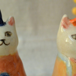 ひな人形　ネコのお雛様　白猫　カラフルおひなさま　手作り陶器・陶芸　ねこ　猫の置き物 9枚目の画像