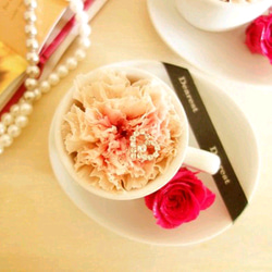 NATURAL“carnation tea” カーネーションのティーカップアレンジ 2枚目の画像