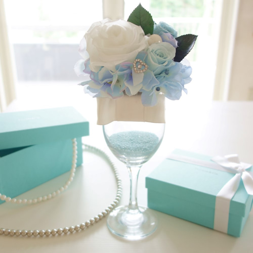 しょりん❣️冬アレンジ❣️ティファニーブルーウェディング❣️アレンジ❣️ NATURAL “Tiffany blue” ティファニーブルーのワイングラス