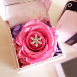 Accessory　“paris pink”　　ピンク×ダイヤモンドローズのアクセサリーケース 2枚目の画像