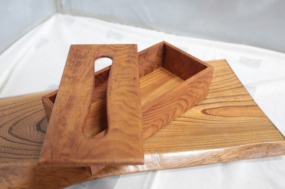 【木製ティッシュボックス】シンプルなBOXで手ごろなインテリアに 2枚目の画像