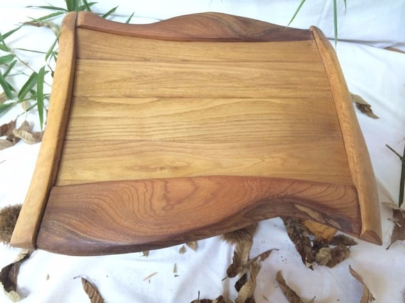【テーブル】ケヤキ製：幹の曲線をいかした足が魅力のテーブル 2枚目の画像
