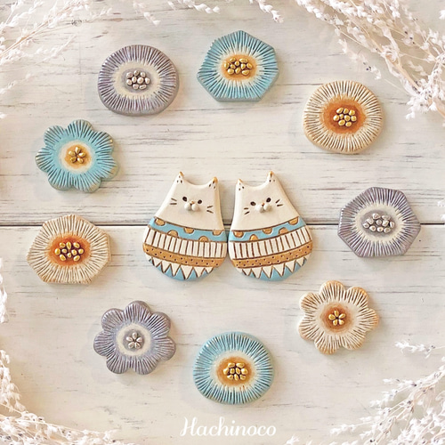 打ち上げ花火を眺めるねこ(手描き♪)ヘアゴム ポニーフックブローチペンダント 打ち上げ花火を眺めるねこ(手描き)ヘアゴム ポニーフックブローチ