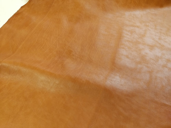 国産牛革　カーフ　ライトブラウン系　1枚 4枚目の画像