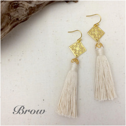 タッセルピアス/イヤリング オフWT ピアス（フック・チェーン） Brow