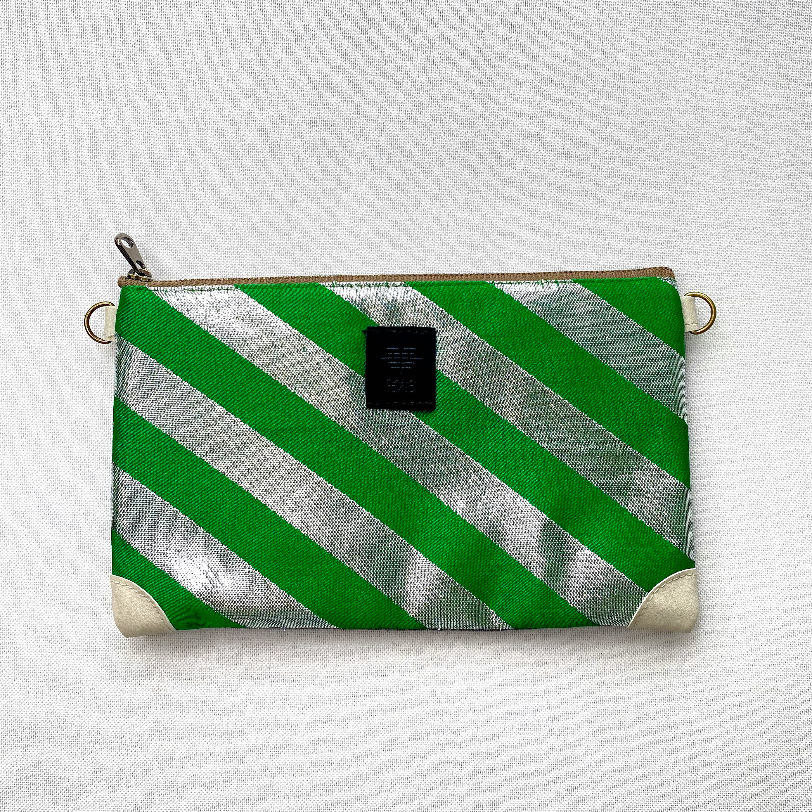 【HANA TOKYO】ポーチ [帯地×紬] グリーン×シルバー・縞
