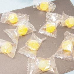 【添加物・合成着色料不使用】ビン入り沖縄マンゴーキャンディー（７粒入り） 3枚目の画像