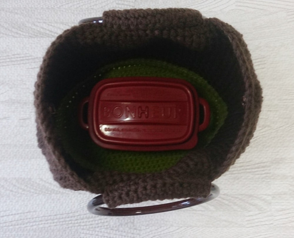 ニットバッグ (リングハンドル：チョコ×グリーン） 編み物 6枚目の画像