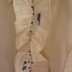 オーガニックコットン　ひょうたんフリルシャツ 2枚目の画像