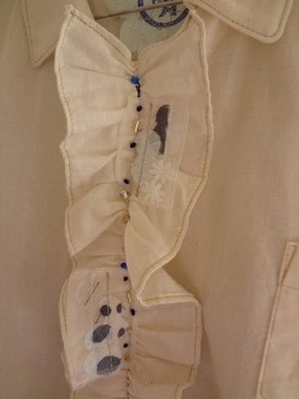 オーガニックコットン　ひょうたんフリルシャツ 2枚目の画像