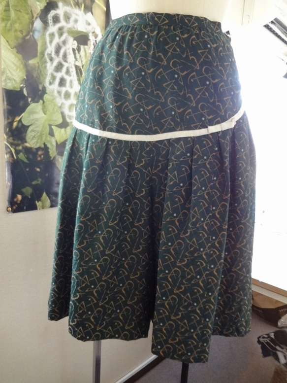 音符柄着物地シルクのキュロットスカート 1枚目の画像