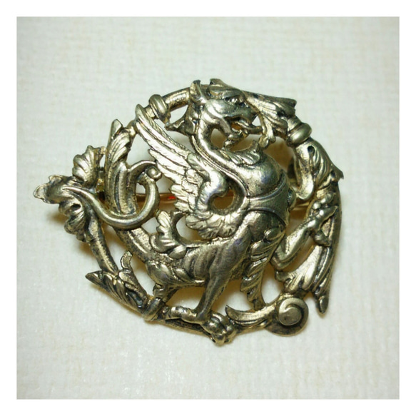 ☆骨董 新着☆ Antique Chimera Brooch アンティークブローチ